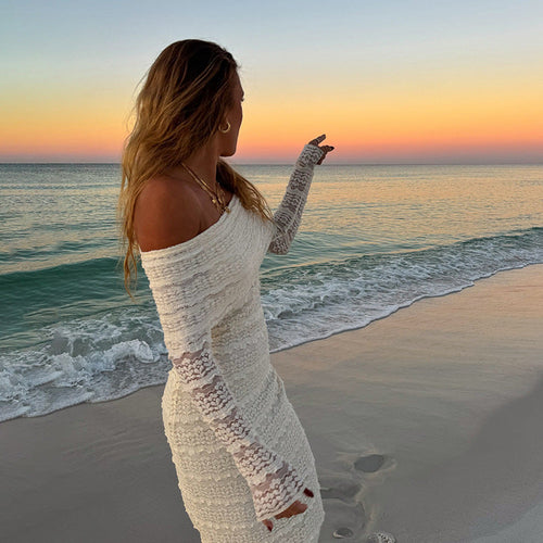 25 Edition – Elegant Off-Shoulder Lace Maxi Dress (Socialite Style)